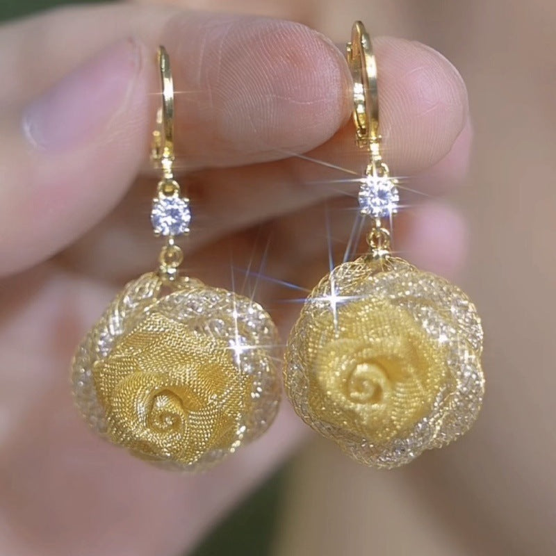 Diamond Round Grid Flower Pendant Earrings