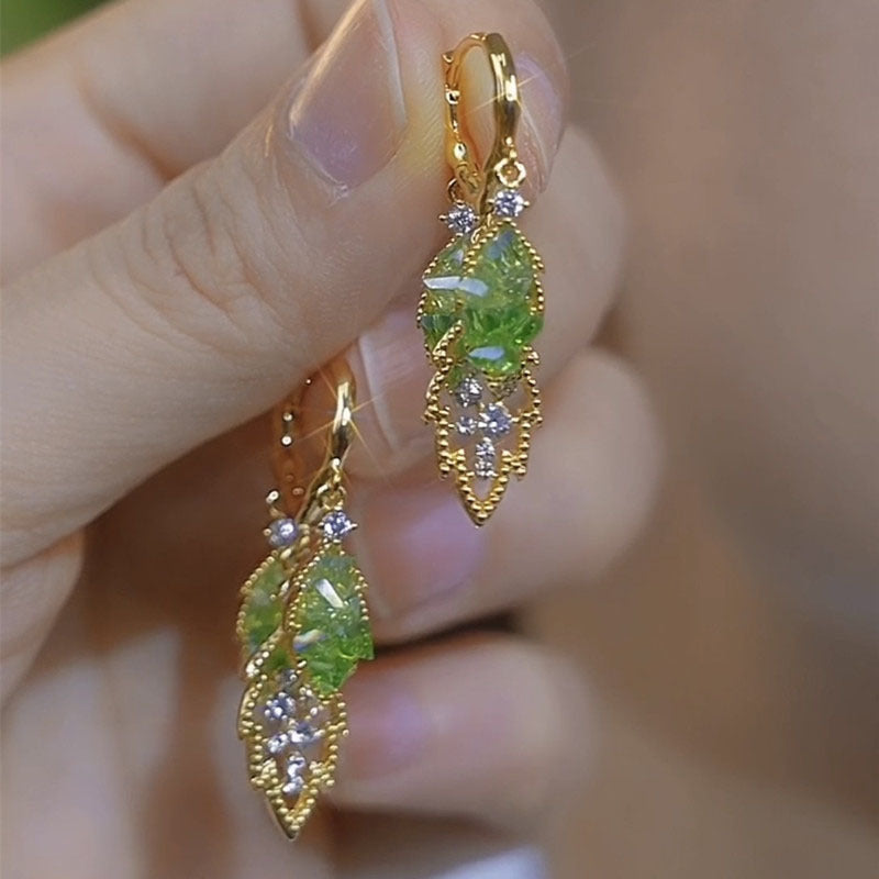 Diamond Round Grid Flower Pendant Earrings